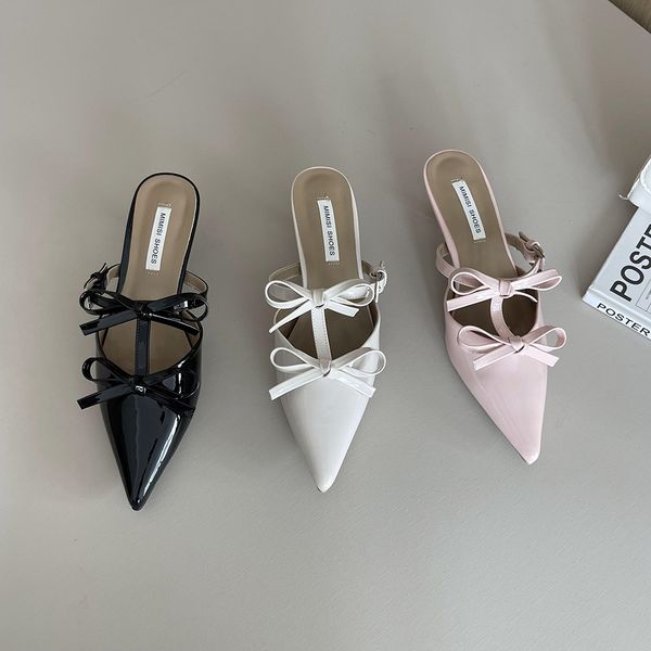 slippers casual women slippers pointed toe black white pink bow design shallow slip on mules shoes thin low heels summer outside pumps 23080
slippers casual women slippers pointed toe black white pink bow design shallow slip on mules shoes thin low heels summer outside pumps 23080