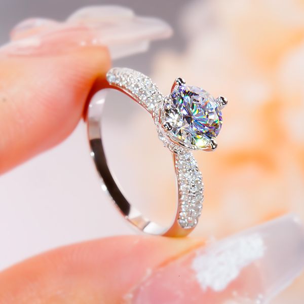 wedding rings luxury 1 carat d color ring with certificate 925 sterling silver platinum plated bands for women fine jewelry 230802, Slivery;golden
wedding rings luxury 1 carat d color ring with certificate 925 sterling silver platinum plated bands for women fine jewelry 230802, Slivery;golden