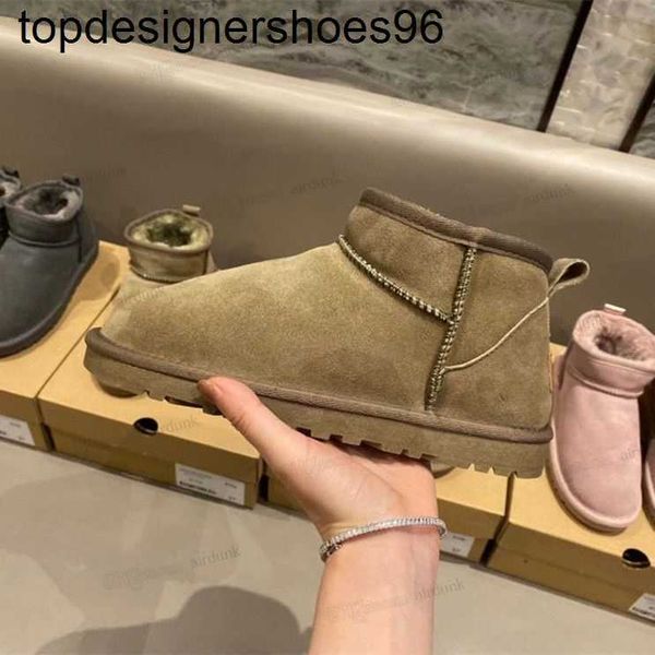 2023 australia boots u5854 classical short mini women snow boots keep warm boot man womens plush casual warms booties sheepskin suede shoes, Black
2023 australia boots u5854 classical short mini women snow boots keep warm boot man womens plush casual warms booties sheepskin suede shoes, Black