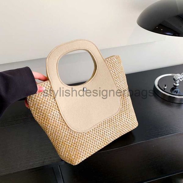 simple and popular small 2023 spring/summer new online red grass woven beach bag foreign fashionable handheld bagstylishdesignerbags
simple and popular small 2023 spring/summer new online red grass woven beach bag foreign fashionable handheld bagstylishdesignerbags