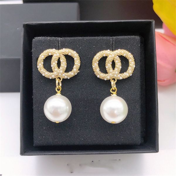 classics earrings stud c earing luxury charm women ccity diamond pearl earring designer jewelry womam 4334, Golden;silver
classics earrings stud c earing luxury charm women ccity diamond pearl earring designer jewelry womam 4334, Golden;silver