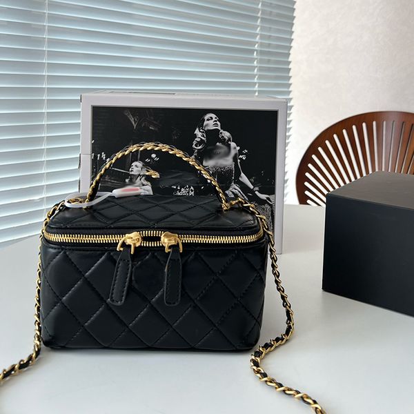 designer womens mini makeup bag leather diamond hardware metal clasp handbag luxury handbags matelasse chain crossbody bag sacoche card hold
designer womens mini makeup bag leather diamond hardware metal clasp handbag luxury handbags matelasse chain crossbody bag sacoche card hold