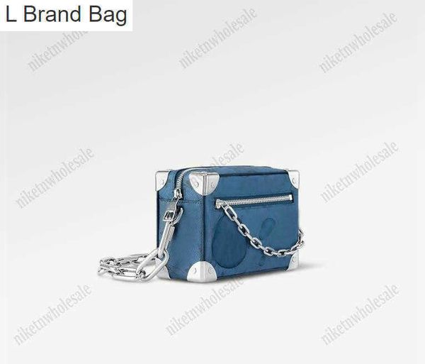l bag m22588 mini soft trunk mens luxurys designer shoulder bag monograms aquagarden coated canvas leather crossbody abyss blue purse 3-d wa, Black
l bag m22588 mini soft trunk mens luxurys designer shoulder bag monograms aquagarden coated canvas leather crossbody abyss blue purse 3-d wa, Black