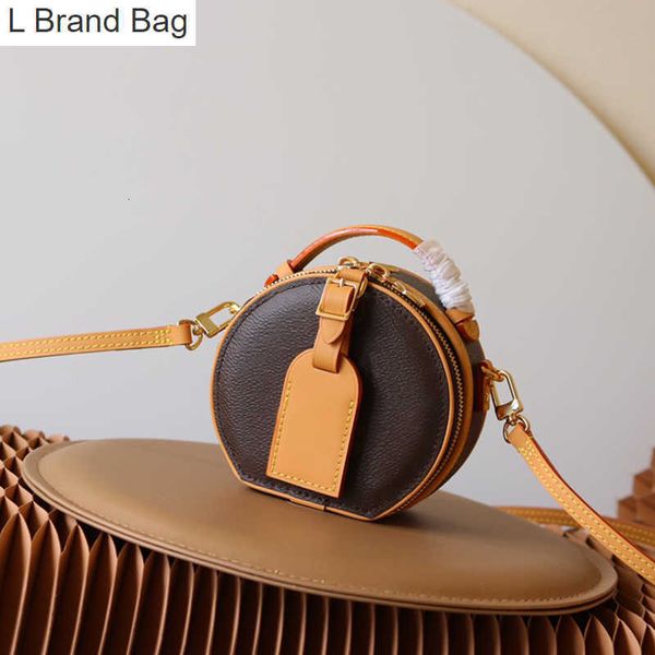2023 new designer shoudelr bag luxury crossbody bag 10a mirror quality genuine leather round bag with l215 0sgc, Black
2023 new designer shoudelr bag luxury crossbody bag 10a mirror quality genuine leather round bag with l215 0sgc, Black
