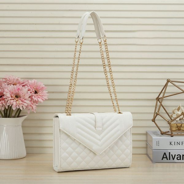 fashion women's shoulder bag rhombus embroidery solid color chain women's single shoulder messenger casual fashion mobile phone ba
fashion women's shoulder bag rhombus embroidery solid color chain women's single shoulder messenger casual fashion mobile phone ba