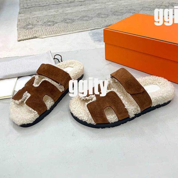 luxury designer autumn winter women slippers ladies soft wool slip on slides casual flat heels outdoors slipper warm mules runway outfit fem, Black
luxury designer autumn winter women slippers ladies soft wool slip on slides casual flat heels outdoors slipper warm mules runway outfit fem, Black
