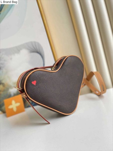 2023 new 5a hobo shoulder bags designer red love heart shaped handbags women bag luxury mini totes handbag game on coeur womens leather purs, Black
2023 new 5a hobo shoulder bags designer red love heart shaped handbags women bag luxury mini totes handbag game on coeur womens leather purs, Black