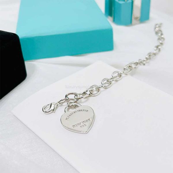 heart fashion new shaped bracelet 18k gold 925 engraved t bracelet women's party gift love thick edition designer bracelet luxury jewel, Black
heart fashion new shaped bracelet 18k gold 925 engraved t bracelet women's party gift love thick edition designer bracelet luxury jewel, Black