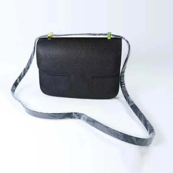 20215a leather wash shoulder bag womens men mini original tote hobo crossbody cosmetic bags constace luxury designer wallet case
20215a leather wash shoulder bag womens men mini original tote hobo crossbody cosmetic bags constace luxury designer wallet case