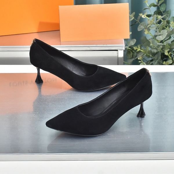 classics luxury brand sandals designer shoes fashion slides high heels floral brocade genuine leather women shoes sandal by 1978 w367 004, Black
classics luxury brand sandals designer shoes fashion slides high heels floral brocade genuine leather women shoes sandal by 1978 w367 004, Black