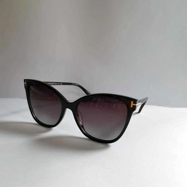 designer tom sunglasses women men ford luxury brand summer casual new tom sunglasses men's and women's versatile street slarge fra, White;black
designer tom sunglasses women men ford luxury brand summer casual new tom sunglasses men's and women's versatile street slarge fra, White;black