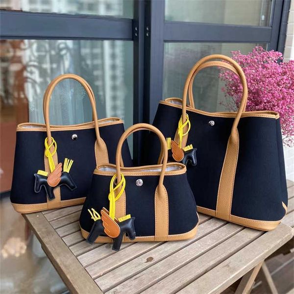 wholesale original party garden home tote bags online shop 2023 new genuine leather womens bag canvas with layer cowhide fashion handheld on
wholesale original party garden home tote bags online shop 2023 new genuine leather womens bag canvas with layer cowhide fashion handheld on