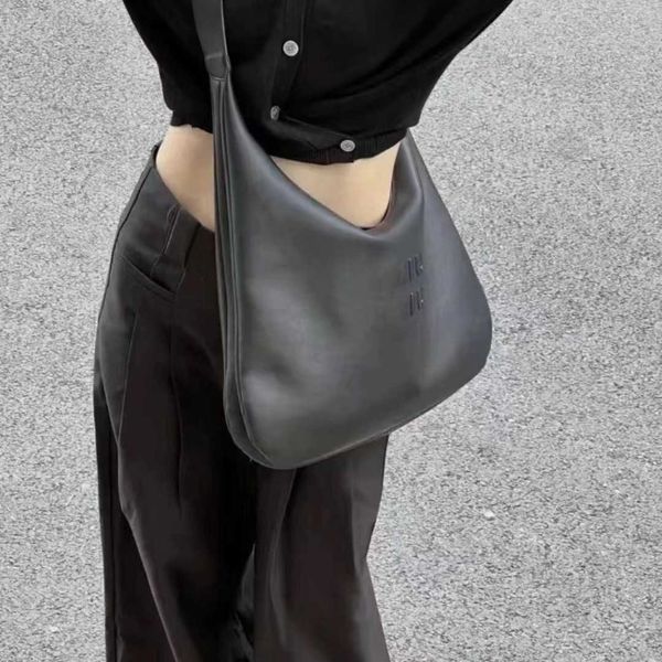 designer bags miui tote hobo capacity bag room portable underarm bag crystal bucket women's bag 2ca1
designer bags miui tote hobo capacity bag room portable underarm bag crystal bucket women's bag 2ca1
