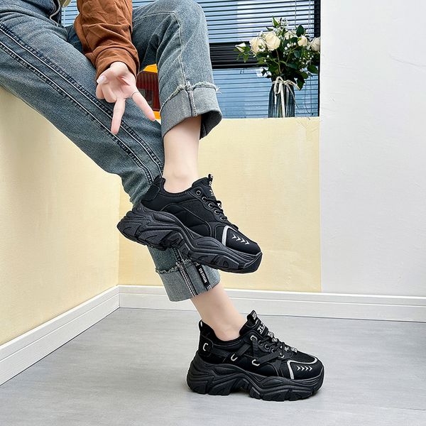 casual fashion ashion shoes designer women triple black white woman girl flat trainers factory wholesale retail outdoor platform sneakers ho
casual fashion ashion shoes designer women triple black white woman girl flat trainers factory wholesale retail outdoor platform sneakers ho