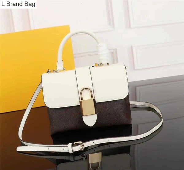 2023 new 5a luxurys locky bb leather clutch shoulder bag pochette classic womens men fashion famous handbags tote crossbody wallet designers, Black
2023 new 5a luxurys locky bb leather clutch shoulder bag pochette classic womens men fashion famous handbags tote crossbody wallet designers, Black