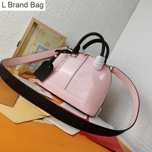 l bag painted tote handbag cowhide shell bag plain crossbody bags letter printed new detachable shoulder straps double handle two zipper har, Black
l bag painted tote handbag cowhide shell bag plain crossbody bags letter printed new detachable shoulder straps double handle two zipper har, Black