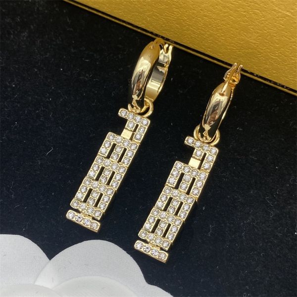 classic luxury letter earrings brand desigenr gold hoop earring womens ear studs jewelry ladies party gift lover wedding f earring with box, Golden
classic luxury letter earrings brand desigenr gold hoop earring womens ear studs jewelry ladies party gift lover wedding f earring with box, Golden