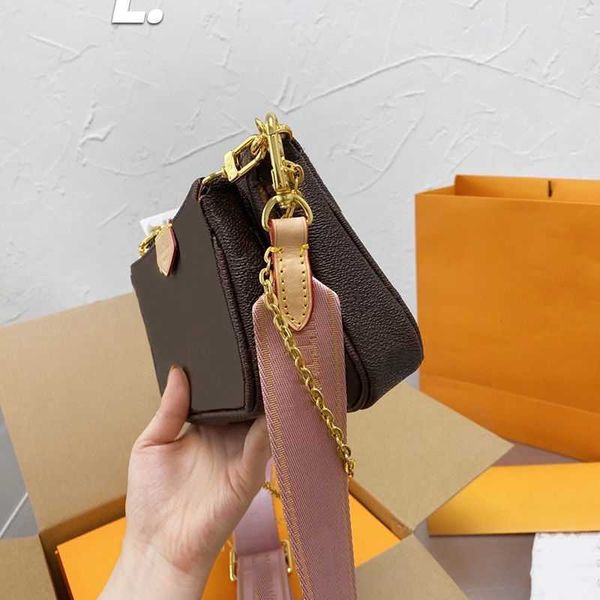 designer bag three piece crossbody bag luxury optional shoulder strap handbags old flower totes classic mahjong clutch round coin bag
designer bag three piece crossbody bag luxury optional shoulder strap handbags old flower totes classic mahjong clutch round coin bag