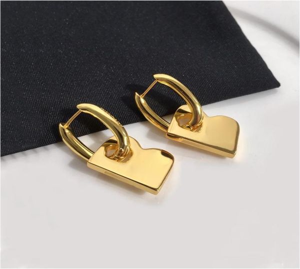2020 punk gold silver color letter b pendant unique detachable vintage earrings for women fashion jewlery with box with stamp 8248592, Golden;silver
2020 punk gold silver color letter b pendant unique detachable vintage earrings for women fashion jewlery with box with stamp 8248592, Golden;silver