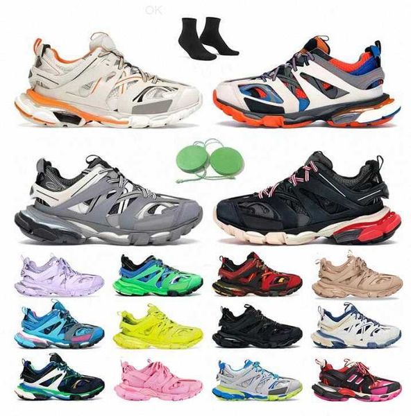 tracks luxury designer men women casual shoes track 3 3.0 triple white black tess.s. gomma leather trainer nylon printed trainers sneakers
tracks luxury designer men women casual shoes track 3 3.0 triple white black tess.s. gomma leather trainer nylon printed trainers sneakers