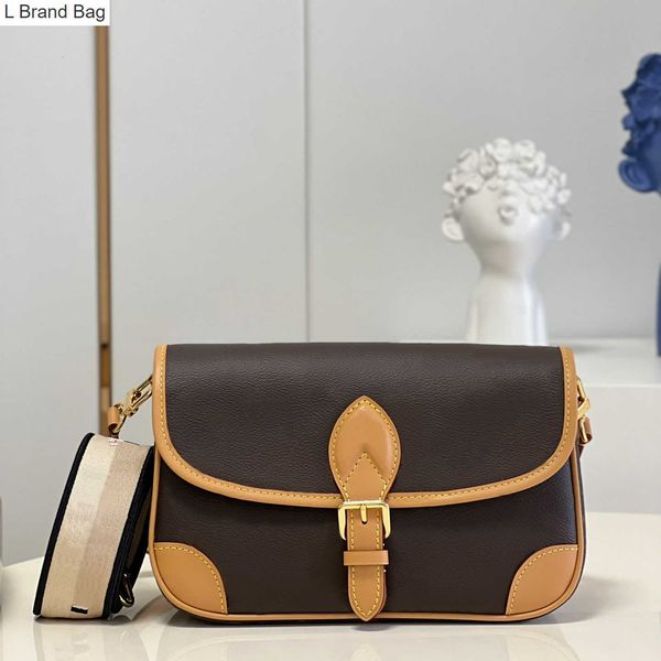 l bag designer flap bag luxury shoulder bag 24cm genuine leather crossbody bag delicate knockoff handbag with yl163 xaar, Black
l bag designer flap bag luxury shoulder bag 24cm genuine leather crossbody bag delicate knockoff handbag with yl163 xaar, Black