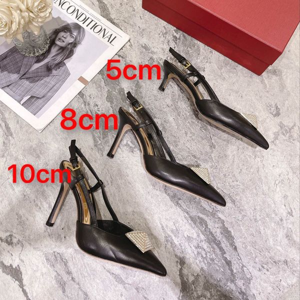 classics luxury brand sandals designer shoes fashion slides high heels floral brocade genuine leather women shoes sandal by 1978 w368 003, Black
classics luxury brand sandals designer shoes fashion slides high heels floral brocade genuine leather women shoes sandal by 1978 w368 003, Black