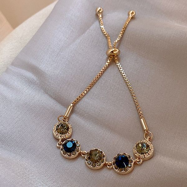 charm bracelets luxury blue zircon 18k gold plated women s bracelet 2023 fashion retro wedding party jewelry gift 230802, Golden;silver
charm bracelets luxury blue zircon 18k gold plated women s bracelet 2023 fashion retro wedding party jewelry gift 230802, Golden;silver