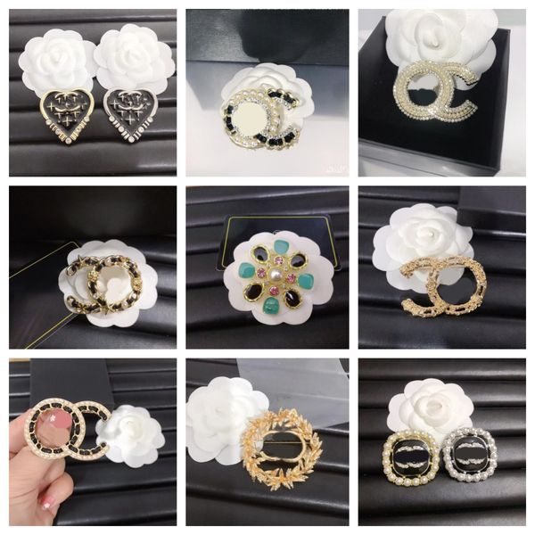 classic designer brooches fashion brooches crystal pearl charm luxury rhinestone suit pin jewelry accessories 20style, Gray
classic designer brooches fashion brooches crystal pearl charm luxury rhinestone suit pin jewelry accessories 20style, Gray