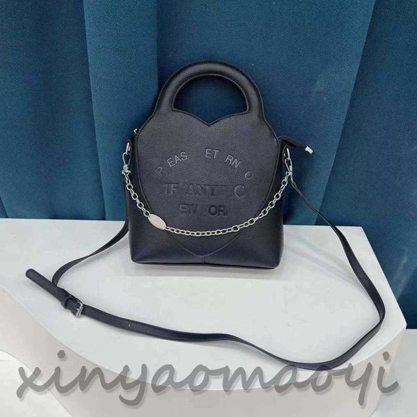 pu leather handbag women's brand designer shoulder bag luxury fashion tote bag brand letter tif new york messenger bag mini purse
pu leather handbag women's brand designer shoulder bag luxury fashion tote bag brand letter tif new york messenger bag mini purse