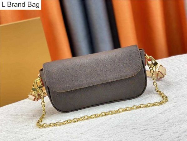 2023 new 5a designers classic lvy flap bag vintage monograms canvas handbag women cross body luxurys chain bag ansz, Black
2023 new 5a designers classic lvy flap bag vintage monograms canvas handbag women cross body luxurys chain bag ansz, Black