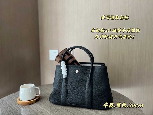 wholesale original party garden home tote bags online shop 2023 new women's leather handbag garden bag have logo
wholesale original party garden home tote bags online shop 2023 new women's leather handbag garden bag have logo