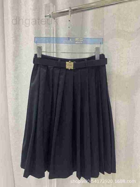 skirts designer spring/summer new letter metal buckle belt decorative high waist pleated half length dress fashionable, versatile, slim bfa1, Black
skirts designer spring/summer new letter metal buckle belt decorative high waist pleated half length dress fashionable, versatile, slim bfa1, Black