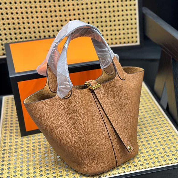 a designer tote bag her mas handbag vegetable basket bags picotin lock female genuine leather handbag large capacity bucket bag brand tote l
a designer tote bag her mas handbag vegetable basket bags picotin lock female genuine leather handbag large capacity bucket bag brand tote l