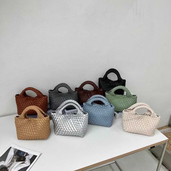 abottegas vneta jodie mini teen intrecciato designer tote summer cowhide women's bag woven vegetable basket bag single shoulder crossbo
abottegas vneta jodie mini teen intrecciato designer tote summer cowhide women's bag woven vegetable basket bag single shoulder crossbo