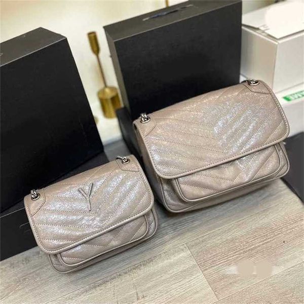 lady y messenger bags women designer crossbodys shoulder bag vintage waxy leather handbag messengers purses handbags 230715
lady y messenger bags women designer crossbodys shoulder bag vintage waxy leather handbag messengers purses handbags 230715