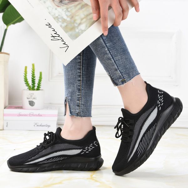2023 new men women shoes sneakers white black puurple mens casual designer jogging walking size 41
2023 new men women shoes sneakers white black puurple mens casual designer jogging walking size 41