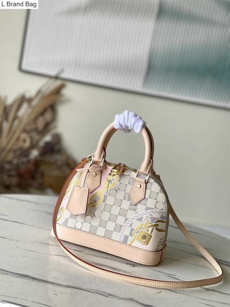 2023 new 5a alma bb fashion womens shoulder bag chain crossbody bag leather handbag checkerboard shell wallet womens cosmetics crossbody bag, Black
2023 new 5a alma bb fashion womens shoulder bag chain crossbody bag leather handbag checkerboard shell wallet womens cosmetics crossbody bag, Black
