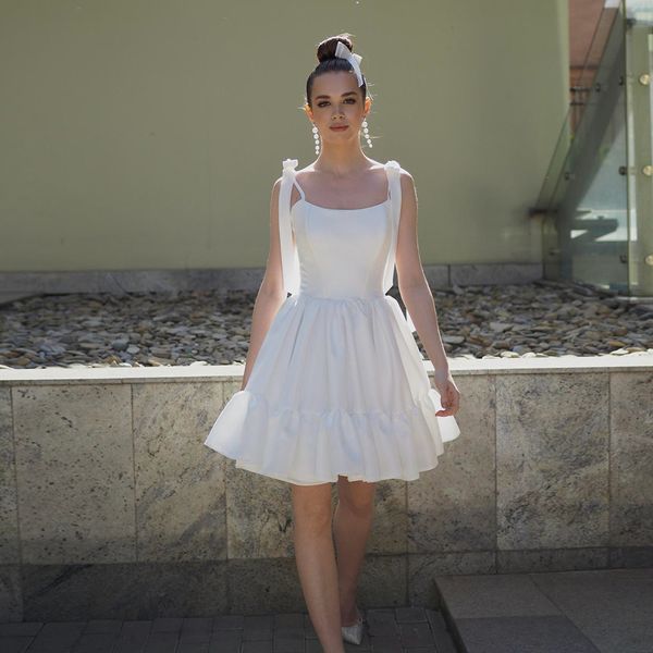 white spaghetti strap short homecoming dresses strapless neck bow tie pleat mini prom gown solid color vestido formatura luxo glamurosos, Blue;pink
white spaghetti strap short homecoming dresses strapless neck bow tie pleat mini prom gown solid color vestido formatura luxo glamurosos, Blue;pink