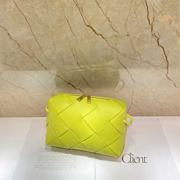 abottegas vneta jodie mini teen intrecciato designer tote cowhide handwoven bag shoulder oblique cross small square bag with rope knot handh
abottegas vneta jodie mini teen intrecciato designer tote cowhide handwoven bag shoulder oblique cross small square bag with rope knot handh