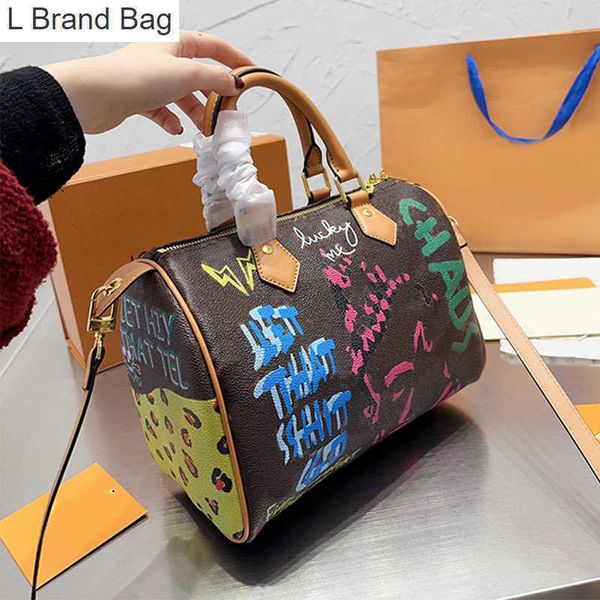 l bag pillow tote bag speed shoulder bags crossbody handbag purse graffiti print coloured letter large capacity women pocket detachable stra, Black
l bag pillow tote bag speed shoulder bags crossbody handbag purse graffiti print coloured letter large capacity women pocket detachable stra, Black