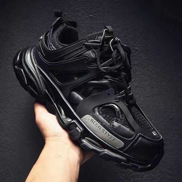 luxury designer track and field 3.0 sneakers man platform casual shoes white black net nylon printed leather sports shoes triple s belts 36-
luxury designer track and field 3.0 sneakers man platform casual shoes white black net nylon printed leather sports shoes triple s belts 36-