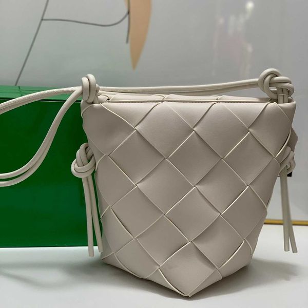 abottegas vneta jodie mini teen intrecciato designer tote fashion crossbody bag mini black diamond braided camera bag box shoulder bag women
abottegas vneta jodie mini teen intrecciato designer tote fashion crossbody bag mini black diamond braided camera bag box shoulder bag women