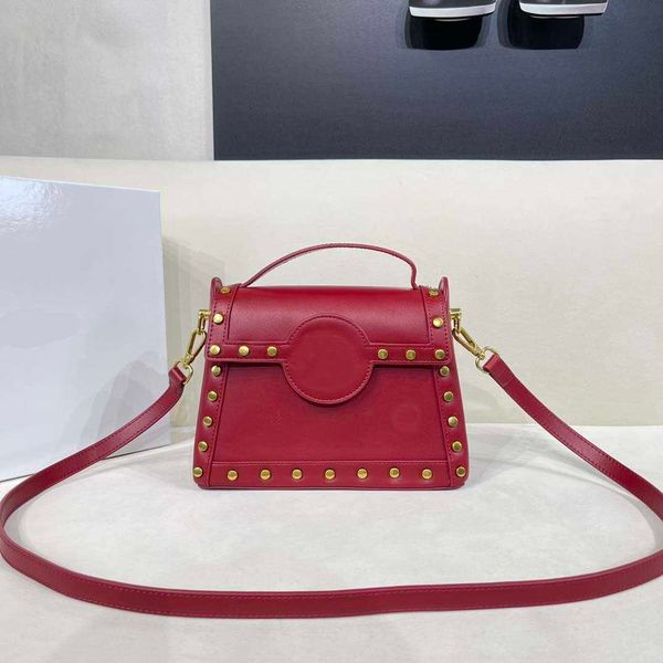 bal crossbody bags shoulder totes wallet for women brand designer letter b clutch strap fashion single messengers purses 230802
bal crossbody bags shoulder totes wallet for women brand designer letter b clutch strap fashion single messengers purses 230802