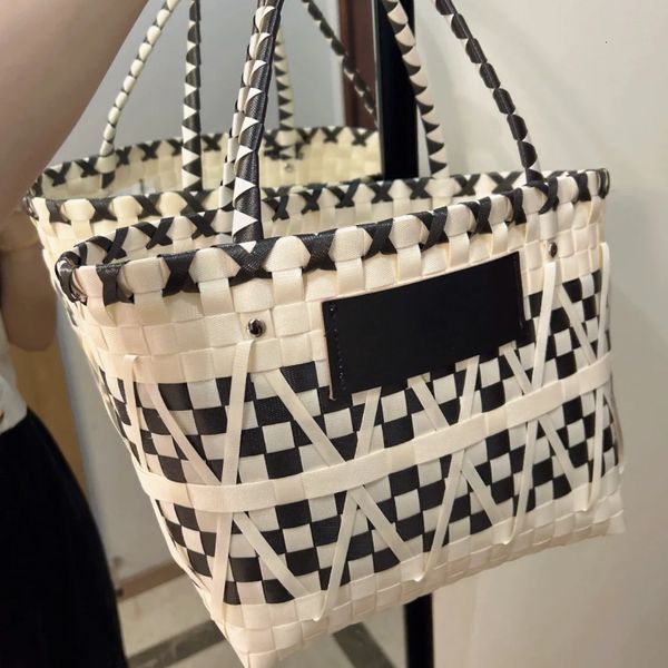 evening bags women plaid basket shopping bag luxury brand designer woven beach bag large capacity travel picnichandbag tote bag puppy pet ba
evening bags women plaid basket shopping bag luxury brand designer woven beach bag large capacity travel picnichandbag tote bag puppy pet ba