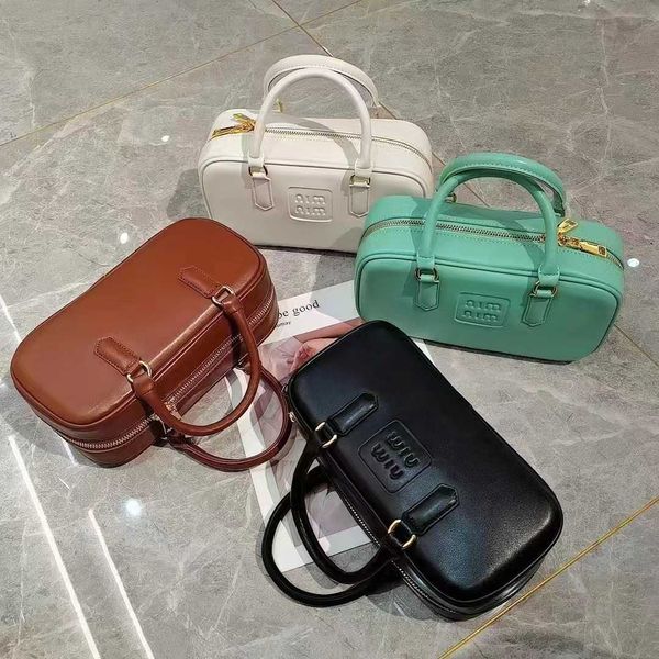 designer bags miui tote popular letter official document portable small bag cross bag women's bag s7mi
designer bags miui tote popular letter official document portable small bag cross bag women's bag s7mi