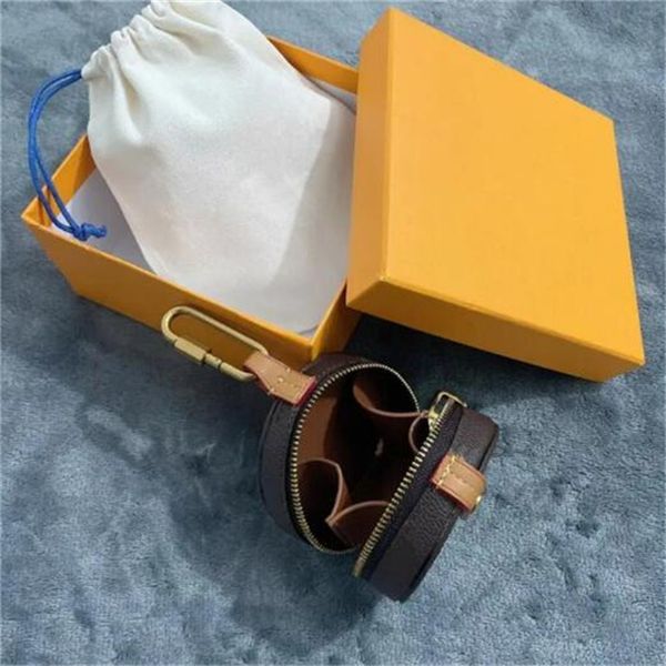 fashion designer luxury letter printing coin purses wallets keyring purse pendant car chain charm brown flower mini coin holder keychains ba, Red;black
fashion designer luxury letter printing coin purses wallets keyring purse pendant car chain charm brown flower mini coin holder keychains ba, Red;black