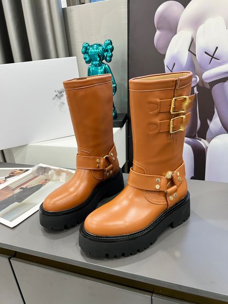 bulky mid biker boot with harness in calfskin vegetal tanning womens designer boots 2023 autumn winter new long barrel fashion show style tr, Black
bulky mid biker boot with harness in calfskin vegetal tanning womens designer boots 2023 autumn winter new long barrel fashion show style tr, Black