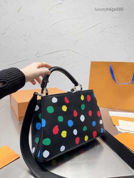 women bags totes litchi grain taurillon hobo handbag fashion shopping satchels one shoulder cross body outdoor messenger bags capucines bb l
women bags totes litchi grain taurillon hobo handbag fashion shopping satchels one shoulder cross body outdoor messenger bags capucines bb l