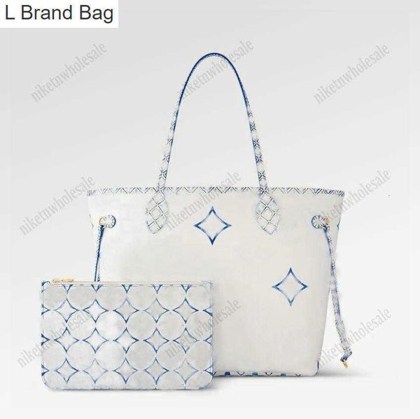 l bag by the pool m22979 blue never mm shoulder bag with zipped pouch designer womens watercolor shopping bag giant monograms pattern blosso, Black
l bag by the pool m22979 blue never mm shoulder bag with zipped pouch designer womens watercolor shopping bag giant monograms pattern blosso, Black