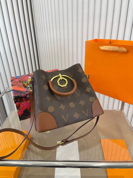 2023 personality designer bag tote bag genuine leather handbag shoulder bag crossbody bag old flower shopping package underarm package eveni
2023 personality designer bag tote bag genuine leather handbag shoulder bag crossbody bag old flower shopping package underarm package eveni